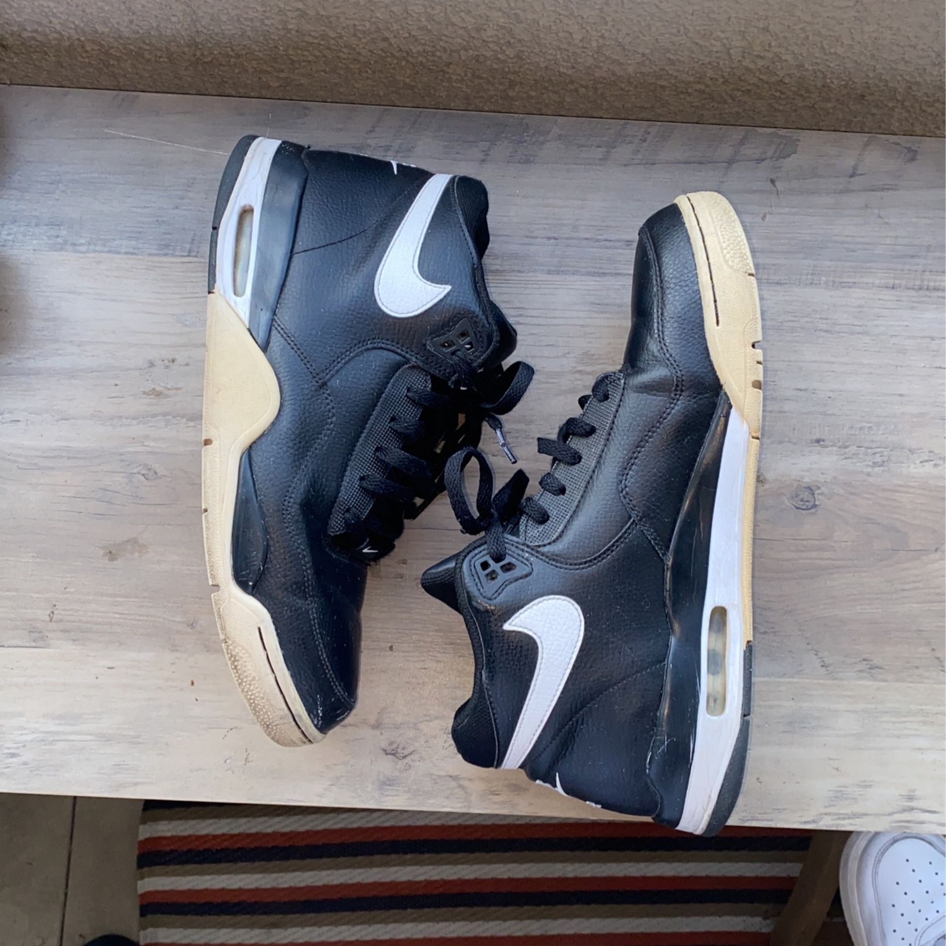Nike Flight Legacy Men's Mid Cut Basketball Shoes Black/White