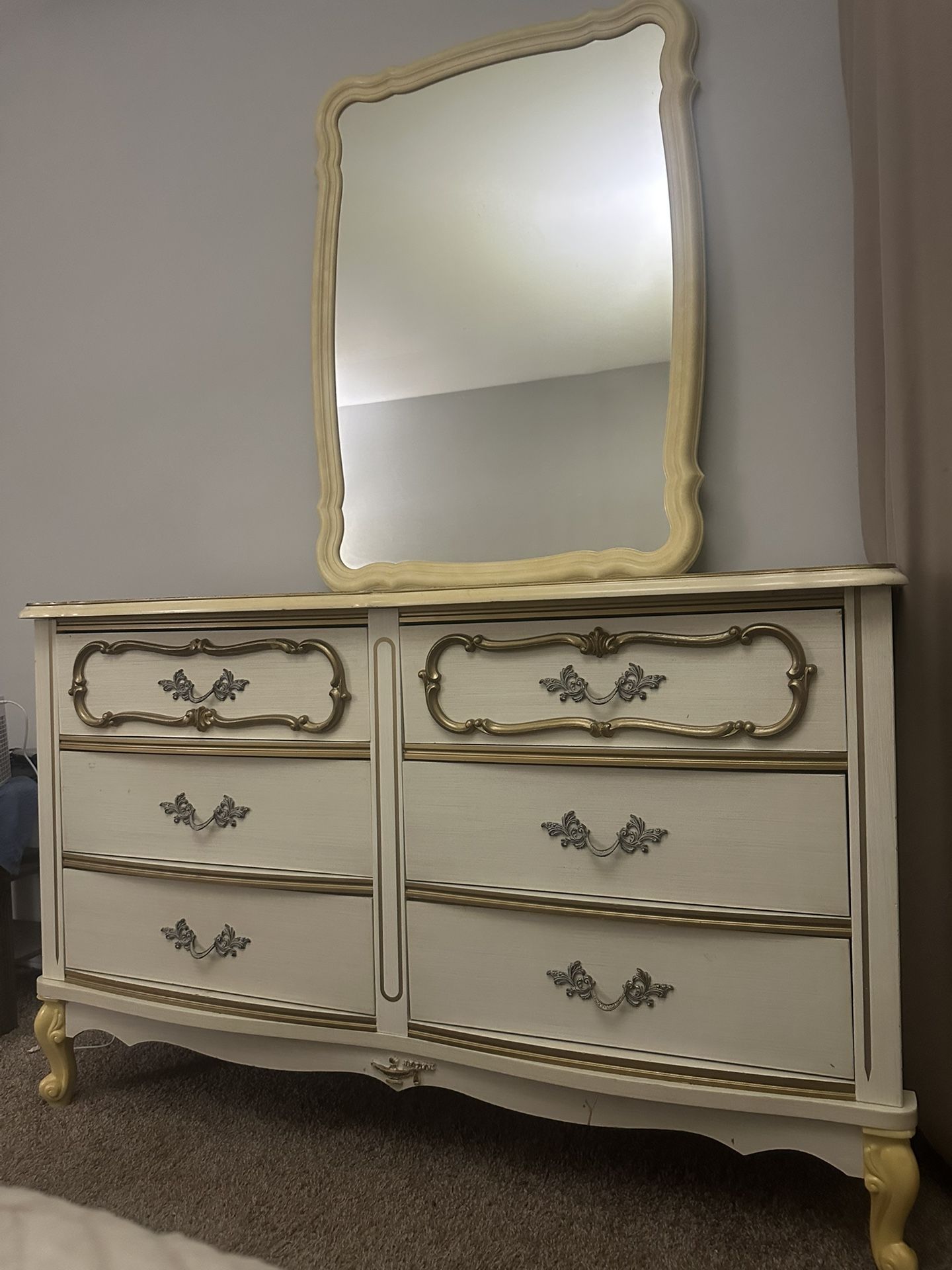 Vintage French Provincial Bedroom Set 