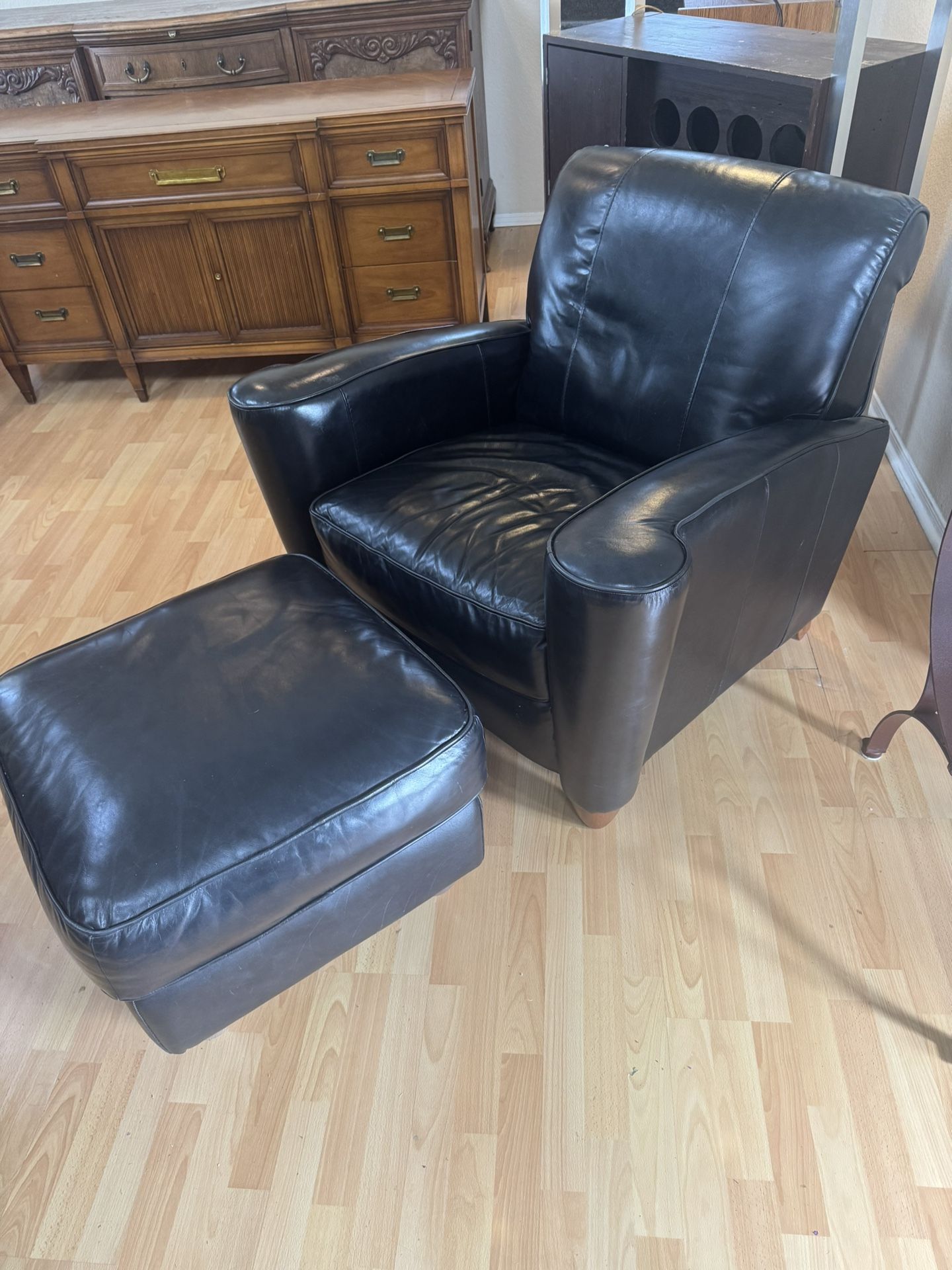 Leather chair and ottoman