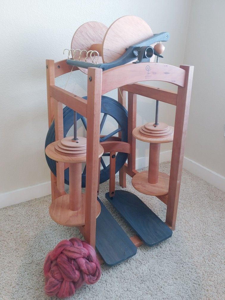 Ashford Country 2 Spinning Wheel 