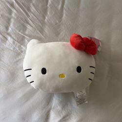 Hello kitty Plushie