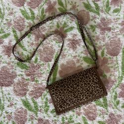 vintage cheetah/leopard print crossbody organizer bag with adjustable straps