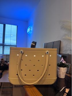Bogg bag