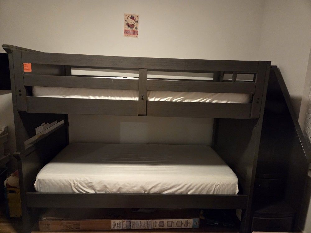 Twin Bunk Beds