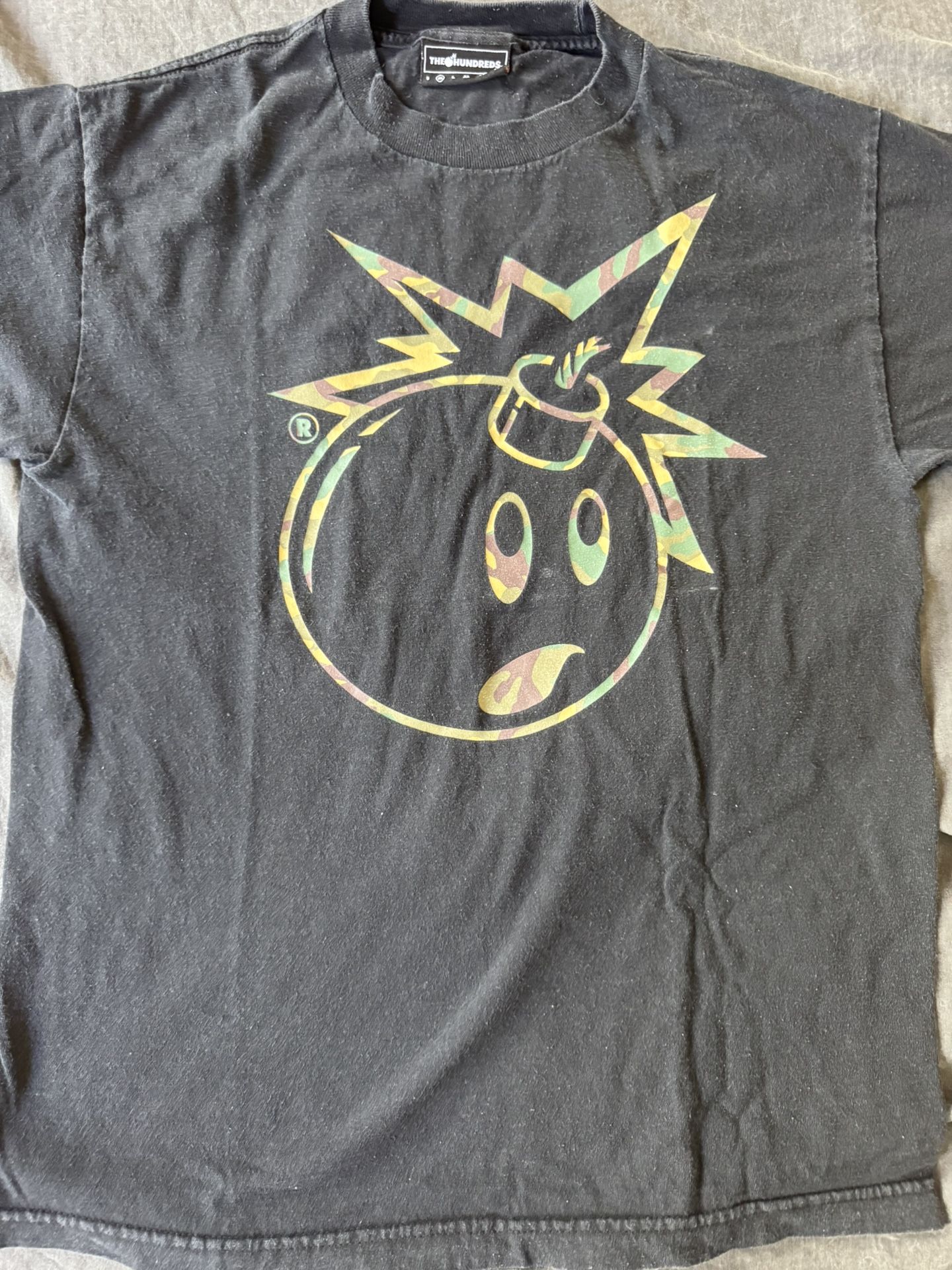 Vintage The Hundreds Adam Bomb Blk/camo t-shirt sz Medium