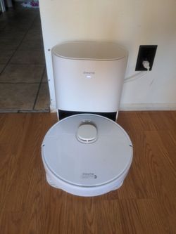 Dreame D10 Plus Robot Vacuum w/ Self-Empty Base (No Mop Parts)