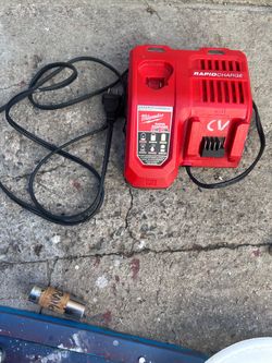 Milwaukee M12/M18 Rapid Charger