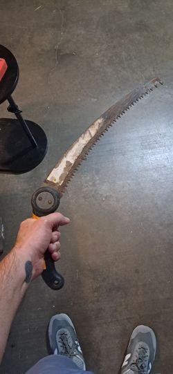 Limb saw