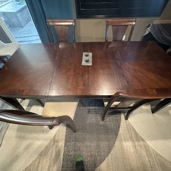 Expandable Dining Room Table And 6 Chairs