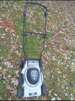ELECTRIC LAWNMOWER. READ DETAILS