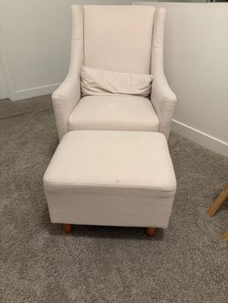 Babyletto Toco Swivel Glider and Ottoman