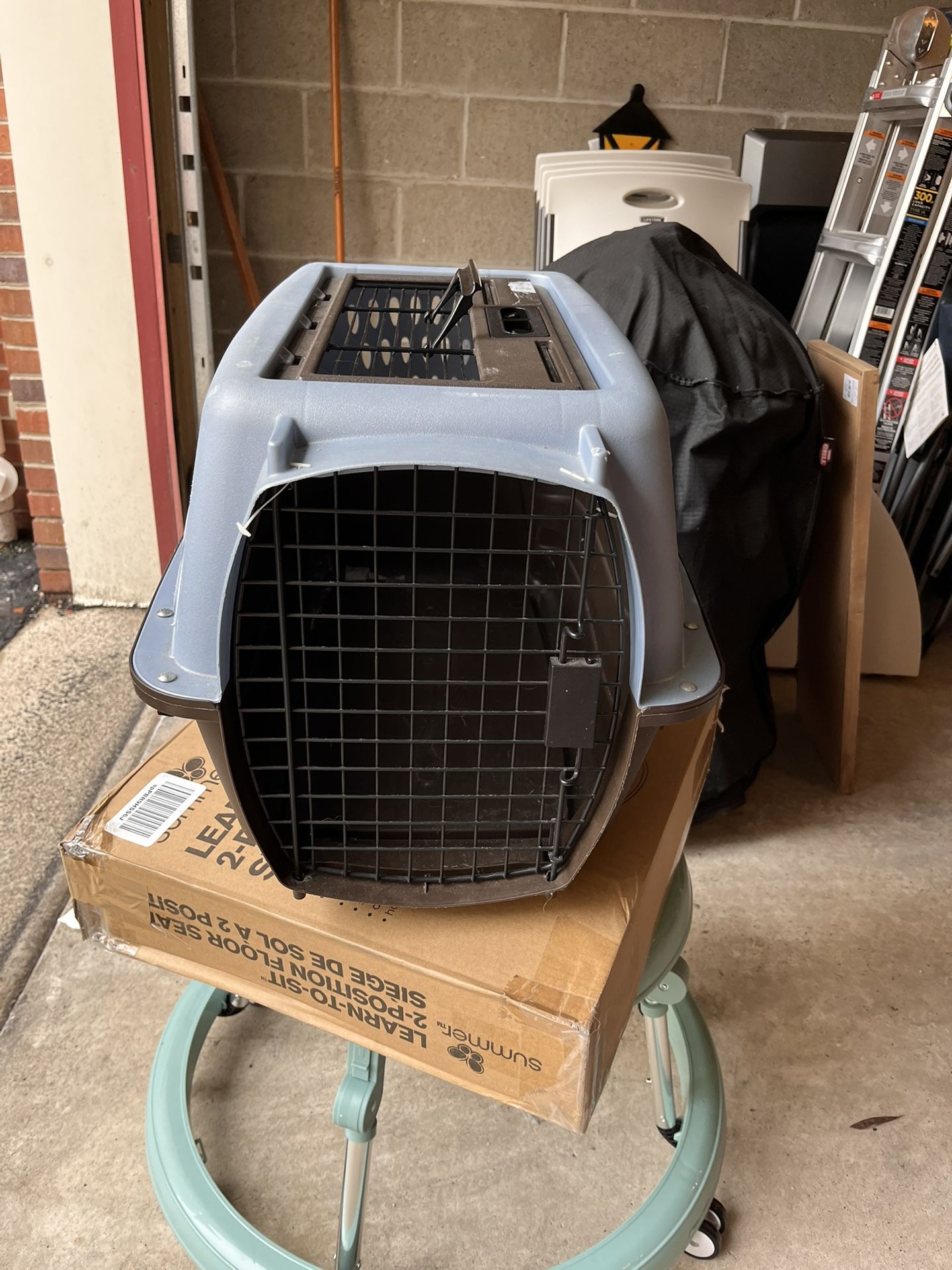 Pet carrier