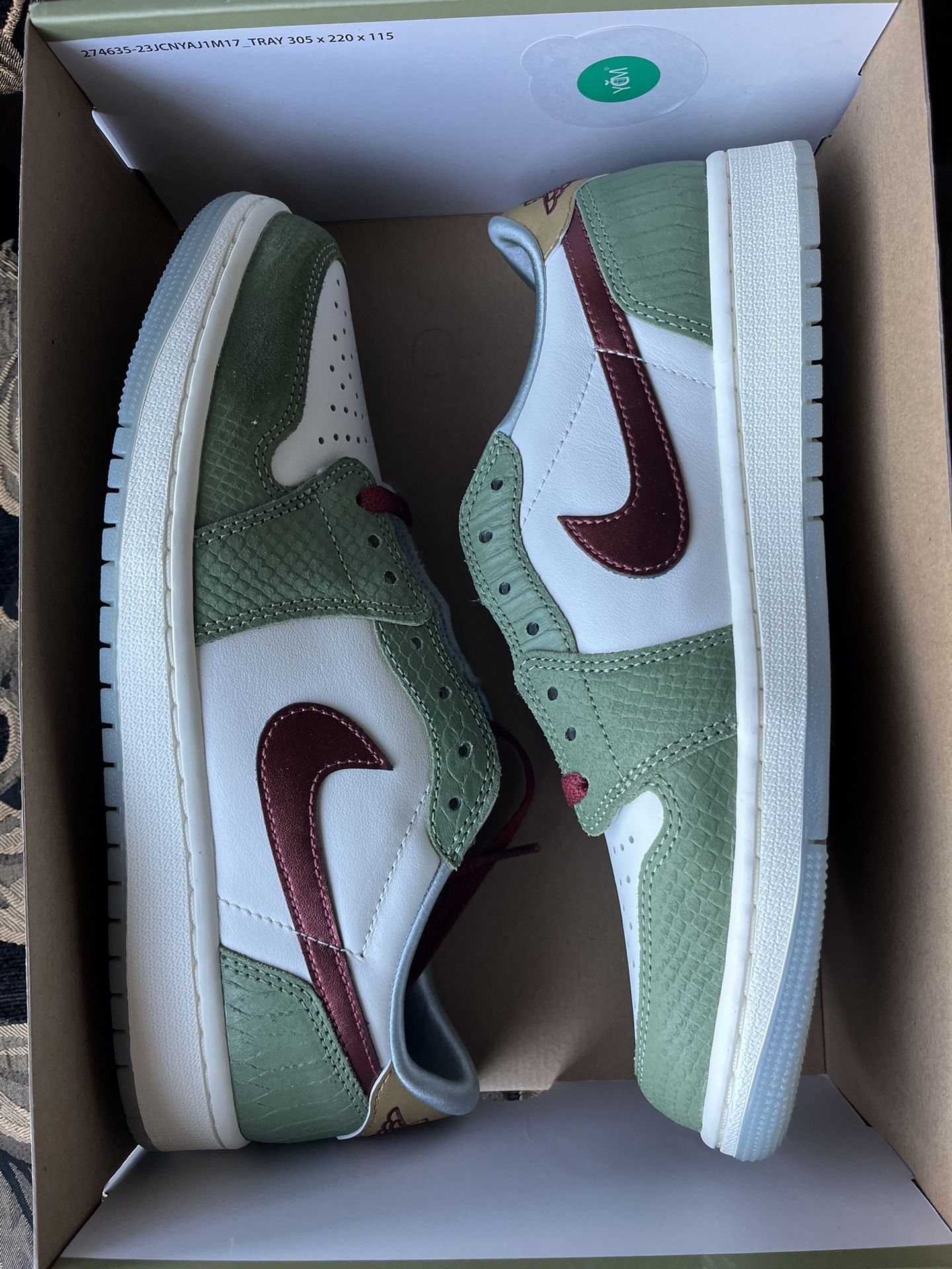 Air Jordan 1 Low Year Of The Dragon 🐉 (Size 9)