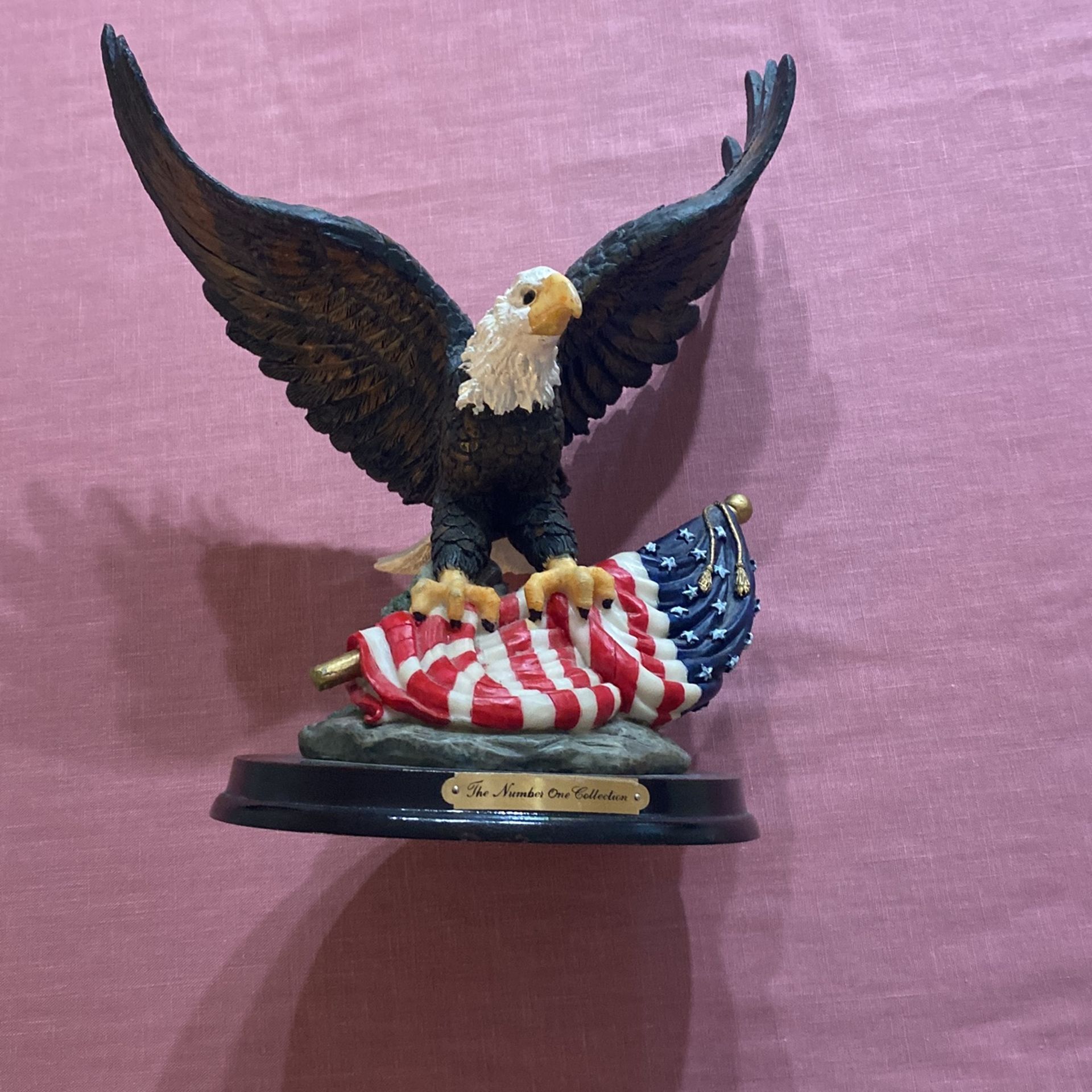 10” Eagle Poly Resin Wood Plaque Statue $15