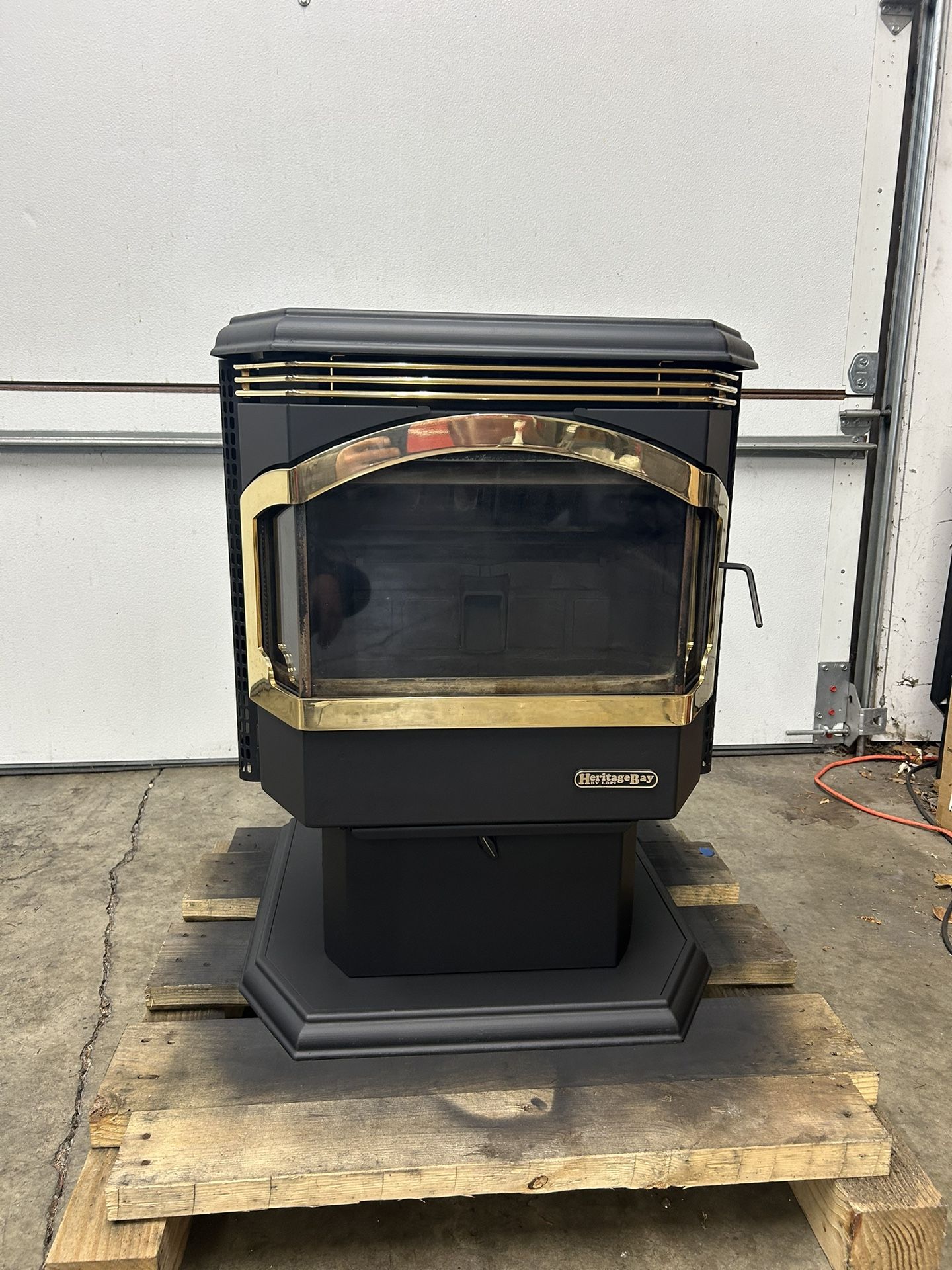 Lopi Haritage Bay Wood Pellet Stove