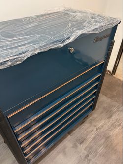 Snap on roll cart