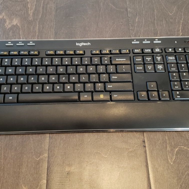 Logitech Wireless Keyboard
