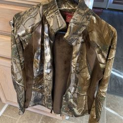 Ladies Fleece Field & Stream Camo Jacket/Size M And New Condition 