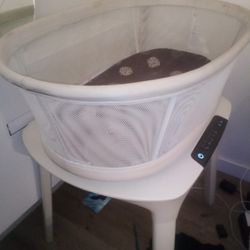 4Moms Bassinet 