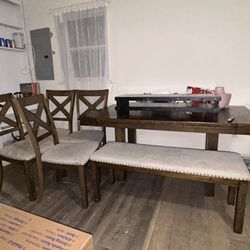 EXTENDABLE TABLE ASHLEY FURNITURE 2020