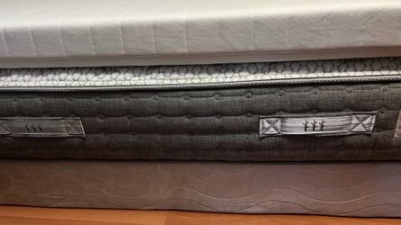Full box spring (and mattress and mattress pad)