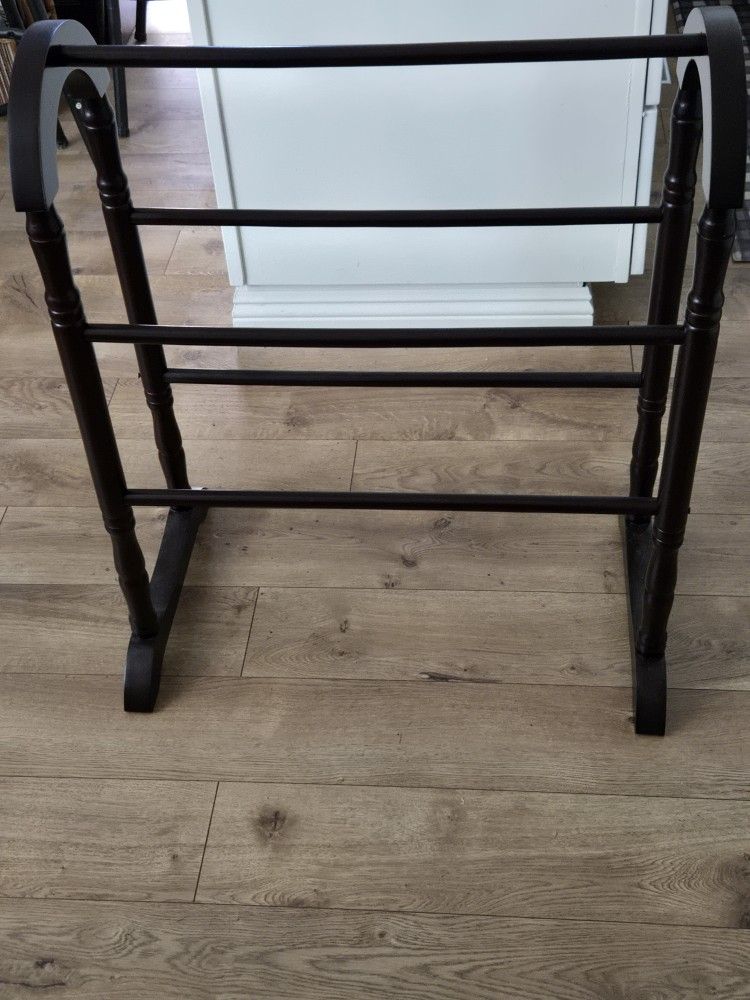 Selling Quilt Rack