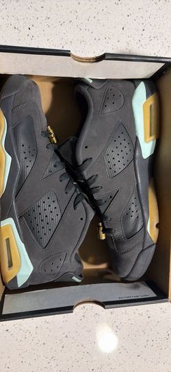 Men an women Jordans