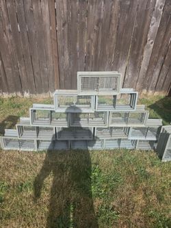 Plastic foundation vents