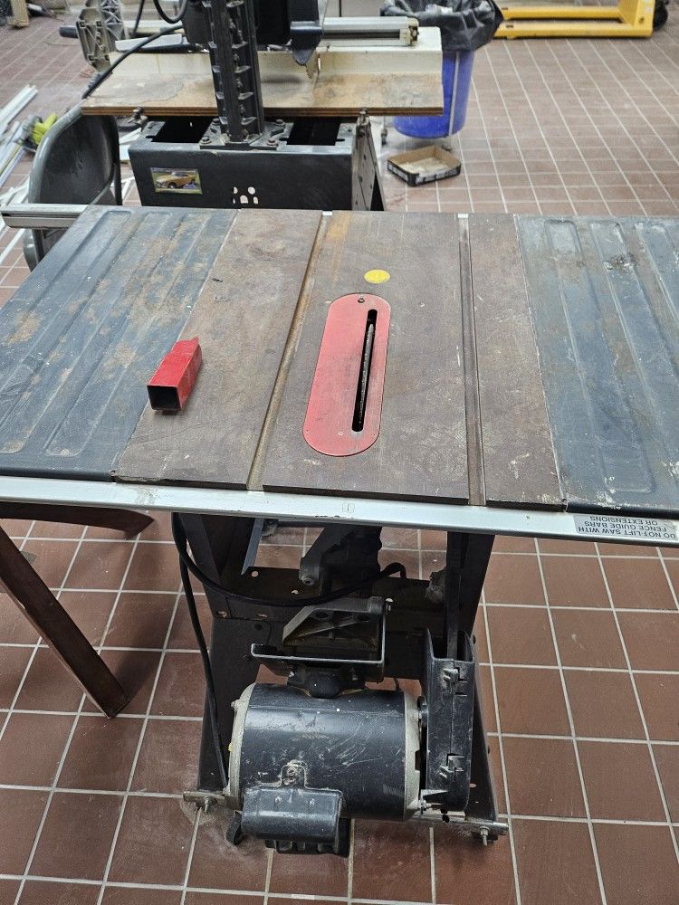 Craftsman XR-2412 Table Saw