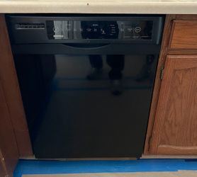 GE Dish Washer In Very Good Condition For $75