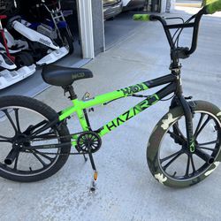 Kent Maddgear 20” Hazard BMX Bike