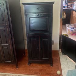 Modern Farmhouse Style Tal Workstation  Cabinet