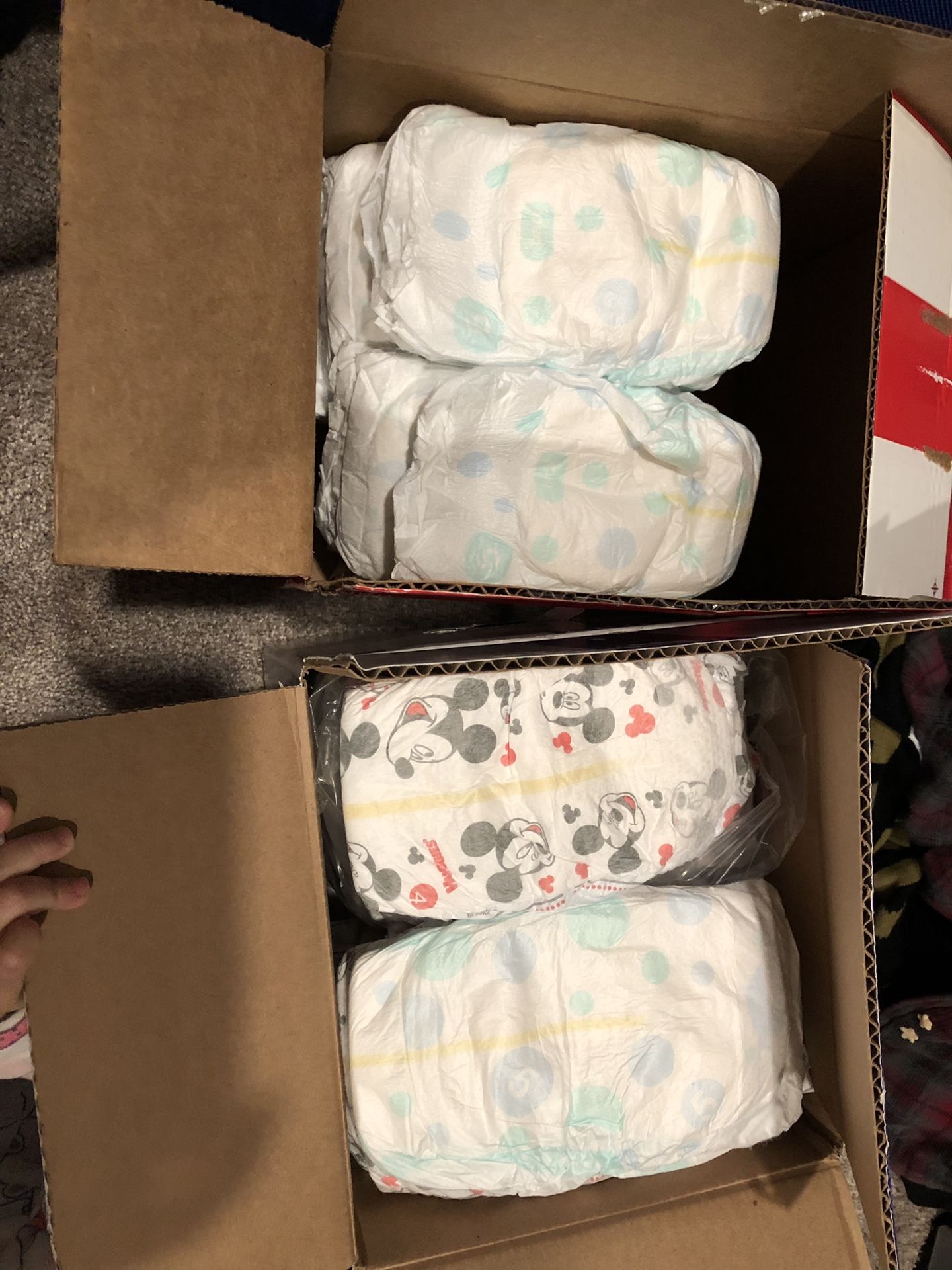 Diapers size 4