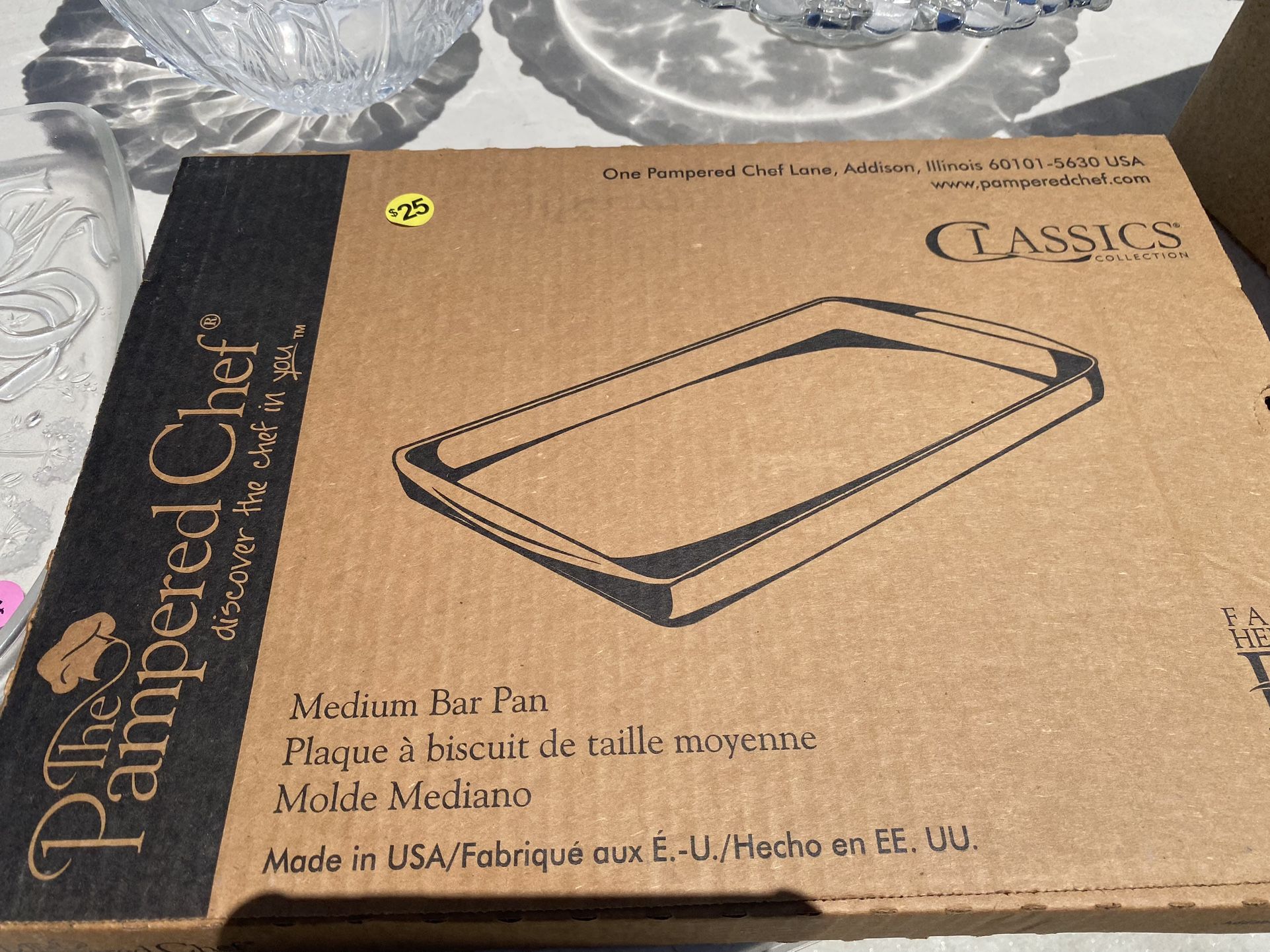 Pampered Chef Medium Bar Pan