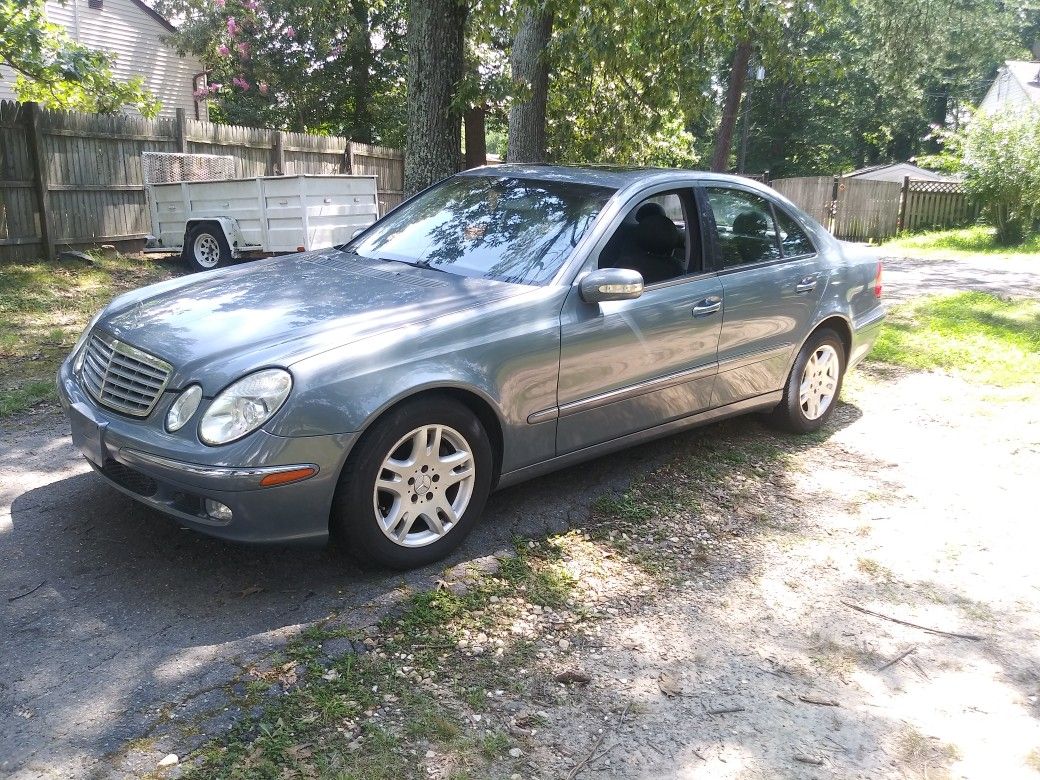 2004 Mercedes E320