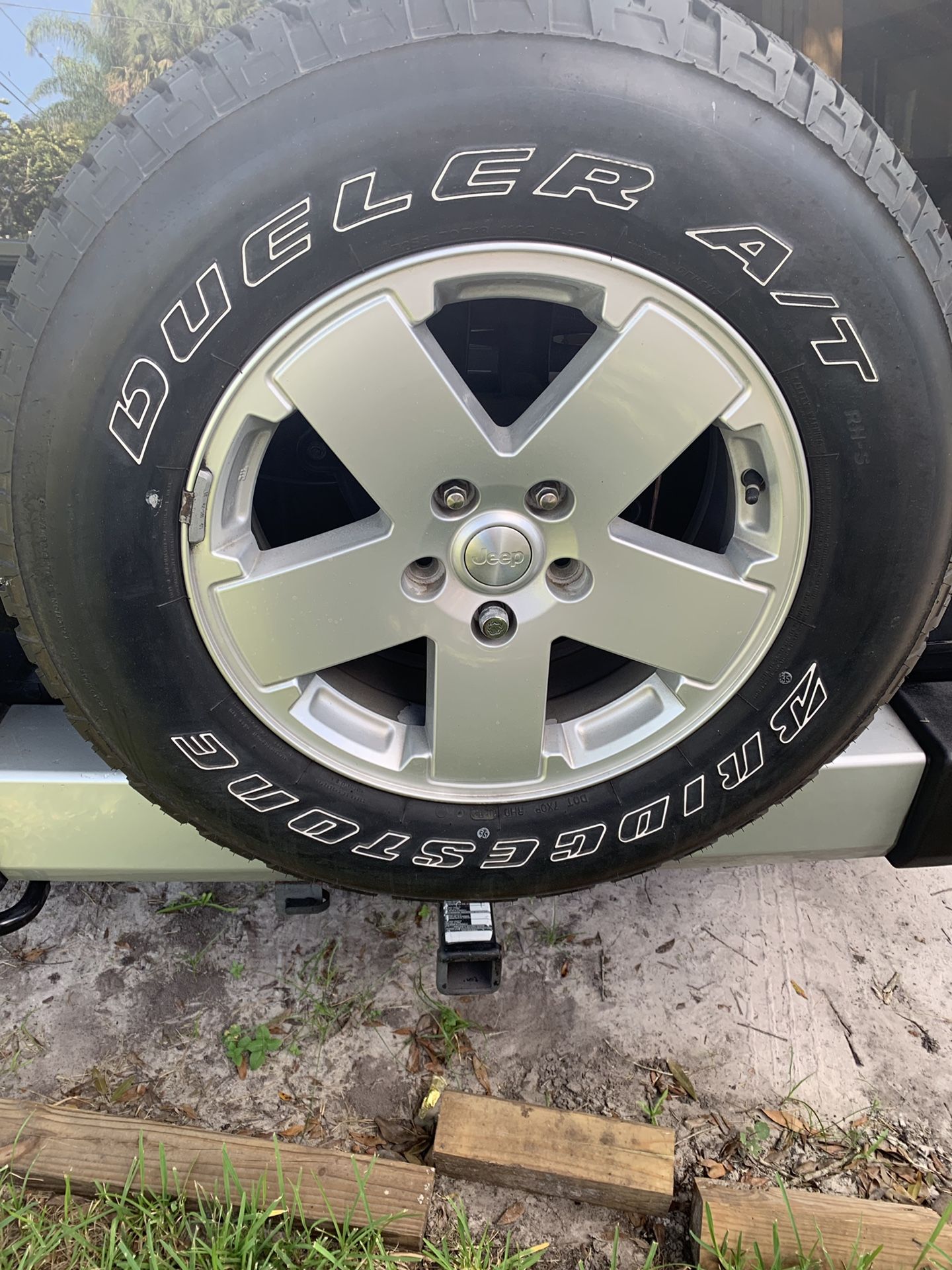 5 stock / 2012 Jeep Wrangler wheels and tires