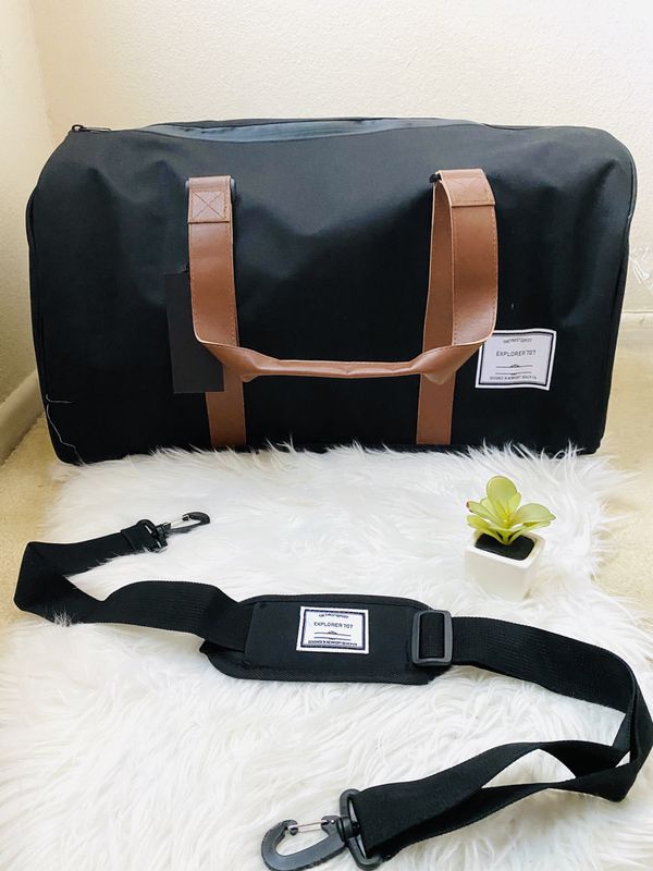 NWT black leather straps duffel bag for Sale in Los Angeles, CA - OfferUp