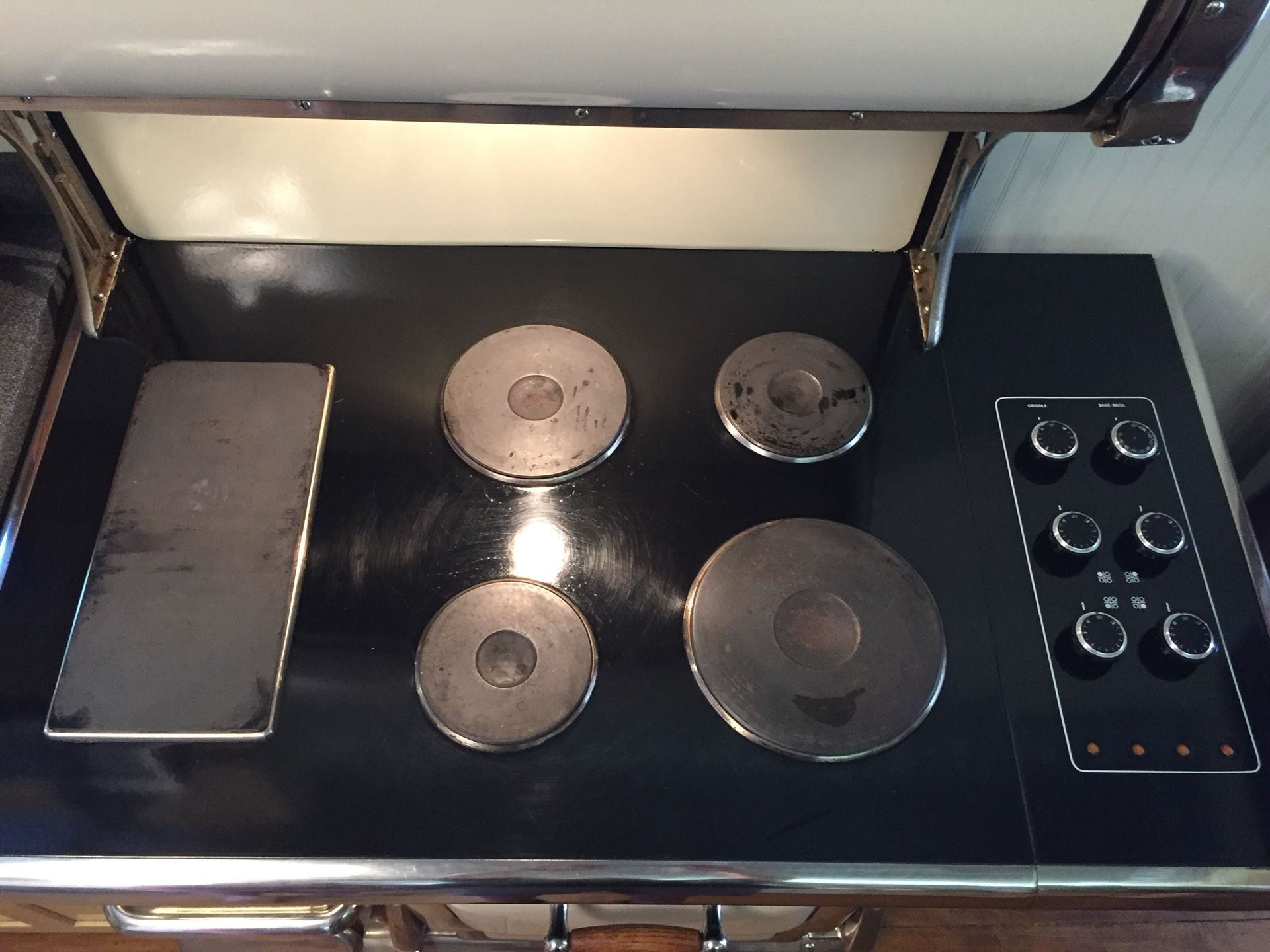 Elmira Stove Works Model 6000 Ivory. for Sale in Downers Grove, IL OfferUp