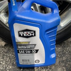 Motor Oil 5 Quart Bottle 