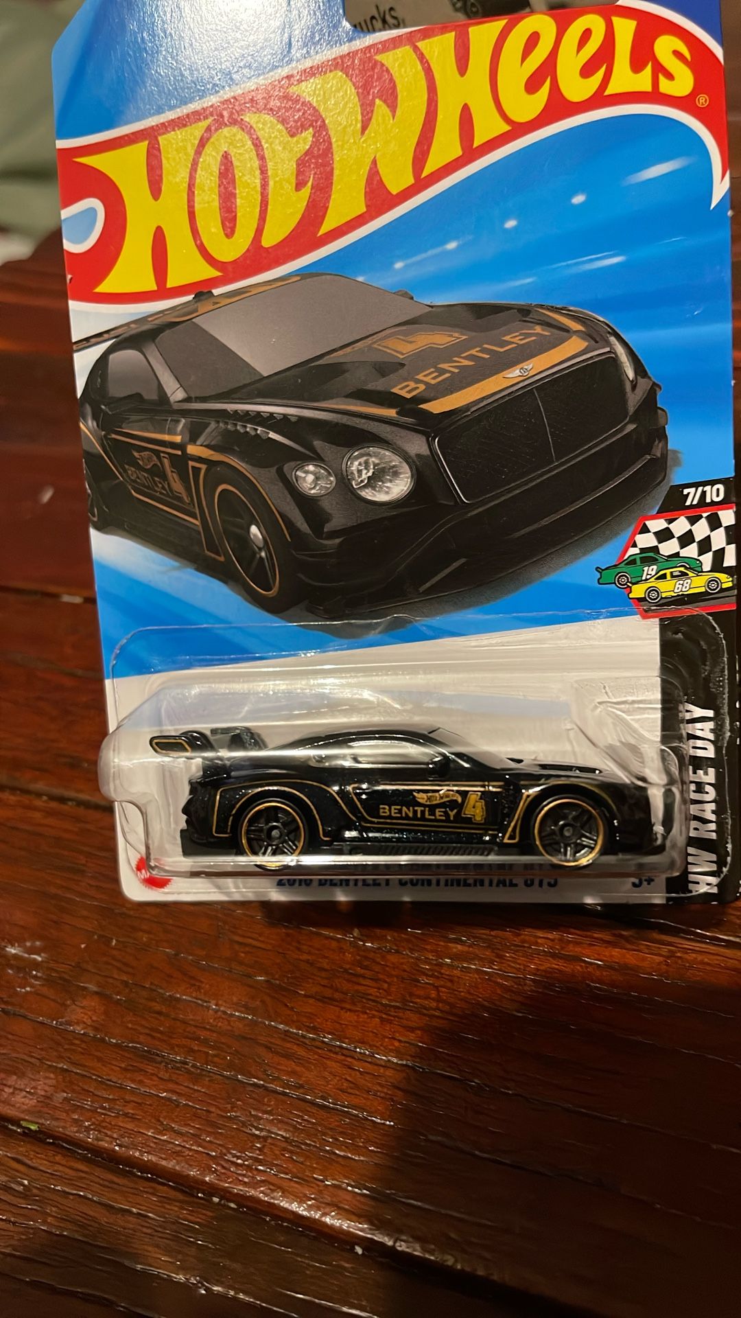 Hot wheels, 2018. Bentley continental. GT three.
