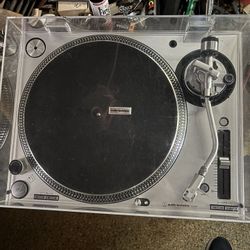Audio-Technica AT-LP140XP direct-drive DJ turntable