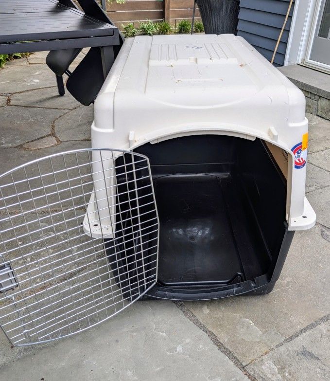 Petco Petmate Ultra Vari Dog Kennel Large Iata Approved
