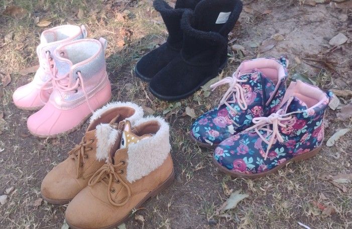 15 Pairs Shoes!! Must See!!