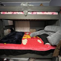 Bunkbed Twin/Full
