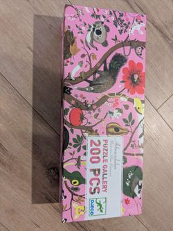 Brand new 200 piece poster puzzle