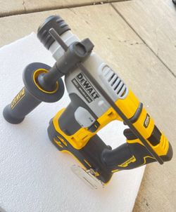 DEWALT ATOMIC 20V MAX Cordless Brushless Ultra-Compact 5/8 in. SDS Plus Hammer Drill (Tool Only)