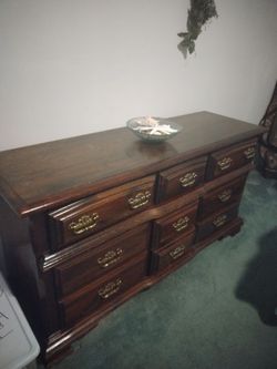 Bedroom set