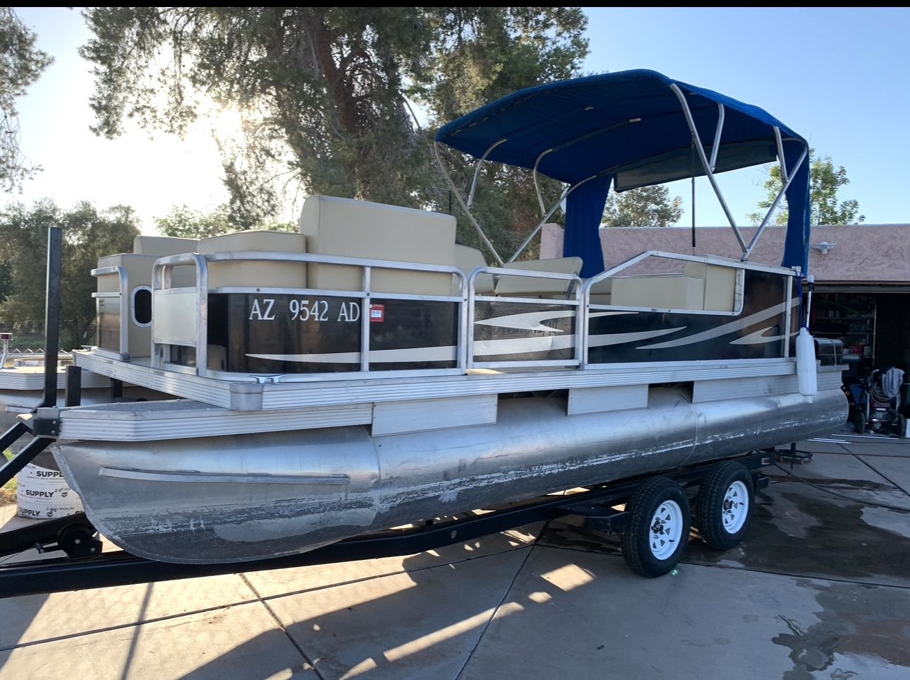 Pontoon boat, 9500.00 for Sale in Phoenix, AZ OfferUp