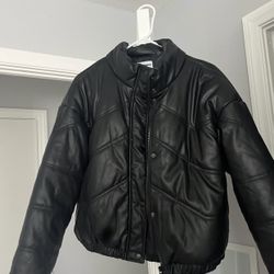 Women’s Black Puffy Bomber Jacket A