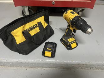 DeWalt drill with two batteries and bag